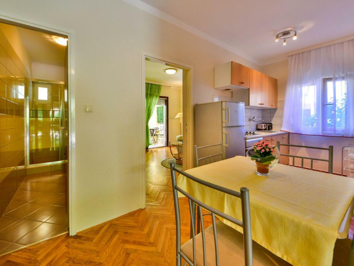 Apartment Olga-1 By Interhome Banjol Extérieur photo