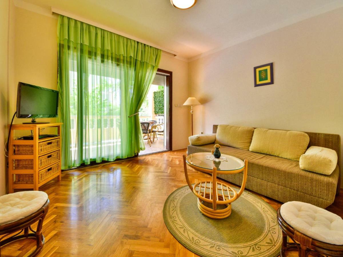 Apartment Olga-1 By Interhome Banjol Extérieur photo